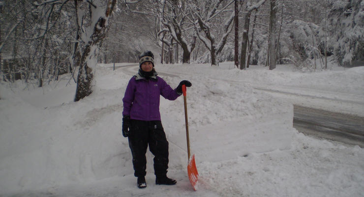Кто зарабатывает на снегопаде в Киеве