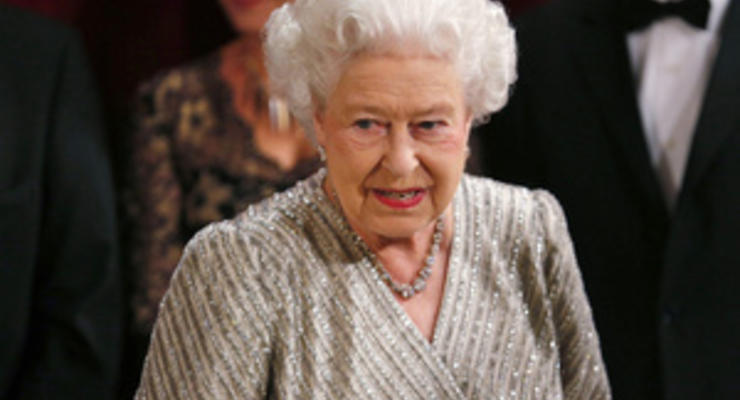 Королеве Великобритании спустя четыре года ответили на заданный ею вопрос о кризисе
