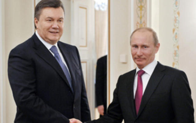 Янукович отменил визит в Россию из-за нежелания включать Украину в состав Таможенного союза - СМИ