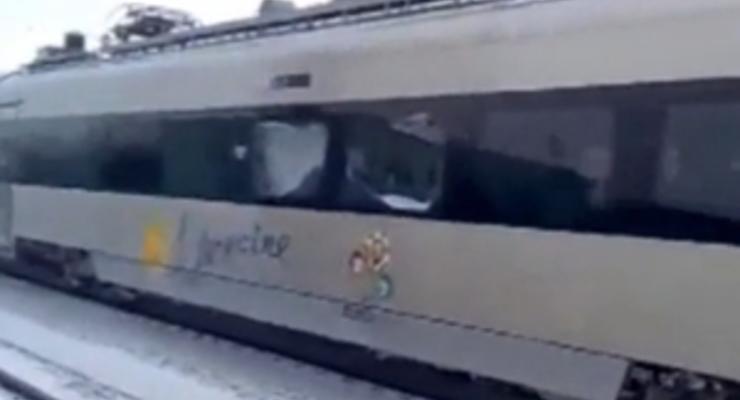 Железнодорожники сообщили, что случилось с поездом, ставшим героем популярного в сети видео