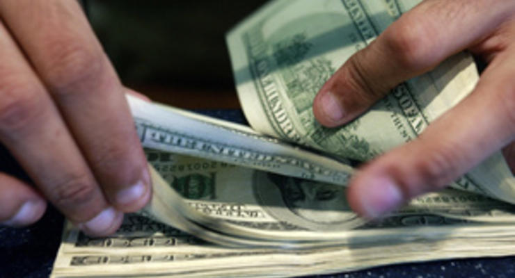 Доллар на межбанке агрессивно наступает на гривну