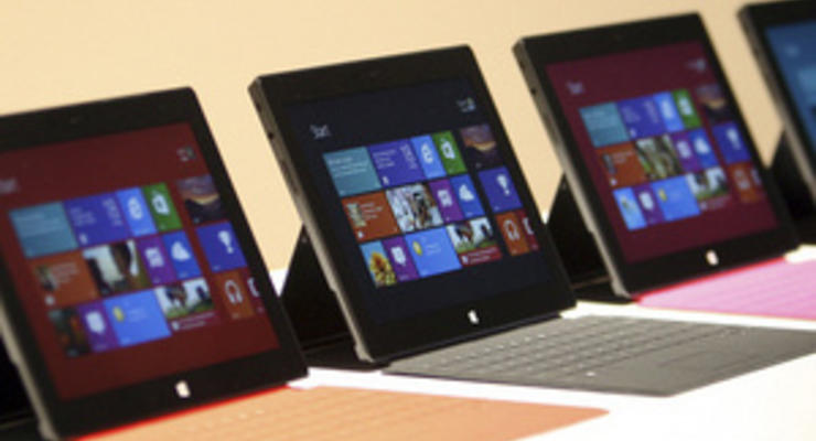 Microsoft сократила вдвое объем заказа на изготовление планшетов Surface