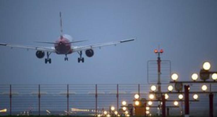 Искусственные препятствия: АэроСвит заявляет о необоснованности задержек самолетов