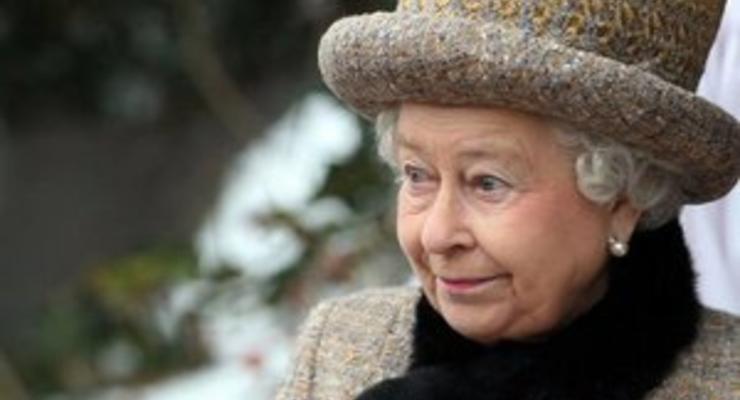 Королева Великобритании ищет в интернете управляющего личными финансами