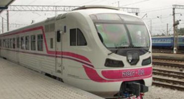 На Львовской желдороге впервые за 15 лет появился новый дизель-поезд украинского производства