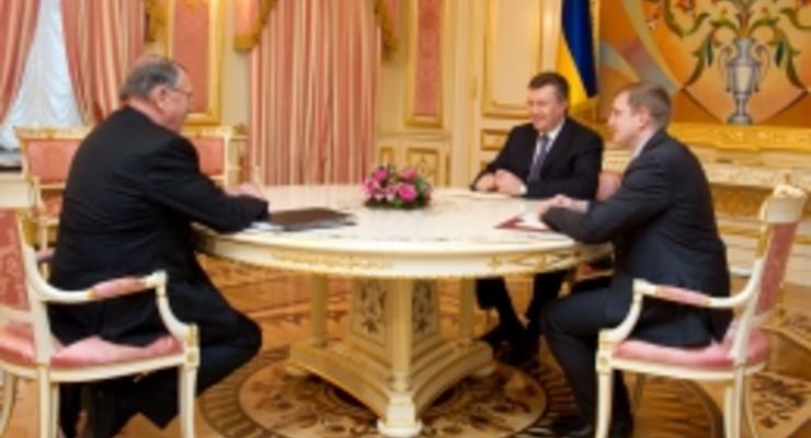 Янукович встретился с представителем бизнес-империи Ротшильдов