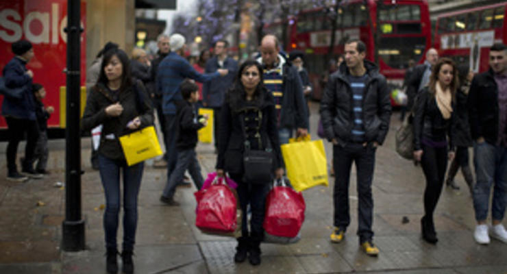 Эксперты: Британию ждет тройная рецессия
