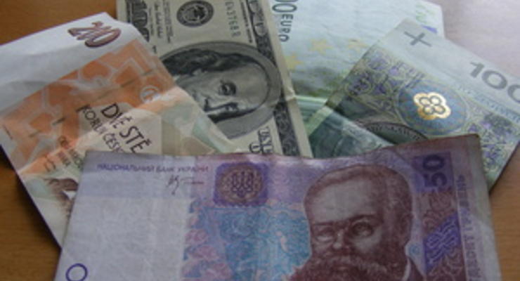 Заоблачные цены на кредиты в Украине в 2013 году упадут - опрос Reuters