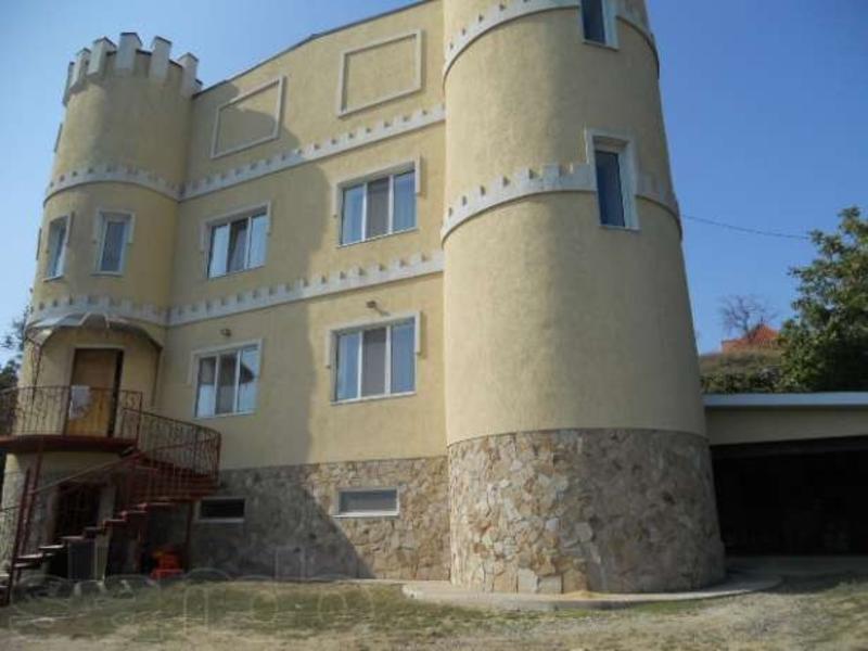 Стань королем: ТОП-5 замков, которые продают украинцы (ФОТО) / slando.ua
