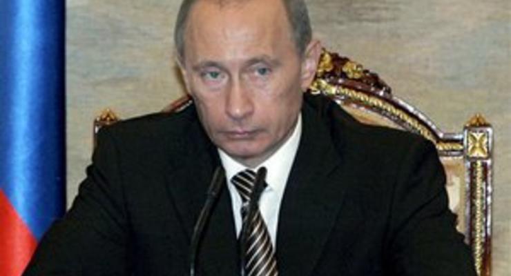 Путин запретил российским чиновникам держать деньги за границей