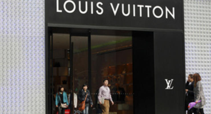 Крупнейший производитель товаров класса люкс Louis Vuitton утратил лидерство