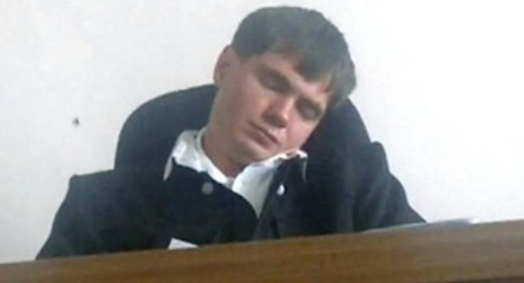 Уволенный после сна на заседании судья стал сотрудником золотодобывающего гиганта России