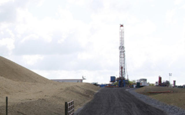СМИ: Ахметов готовится к покупке бизнеса по добыче нефти и газа у Рудьковского