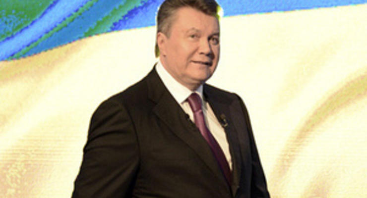 Янукович продолжает искать место для постройки LNG-терминала