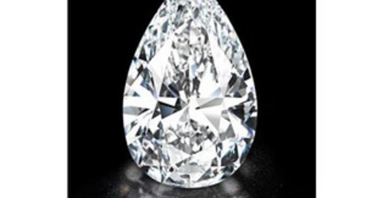 Один из наиболее совершенных бриллиантов в истории выставлен на аукцион