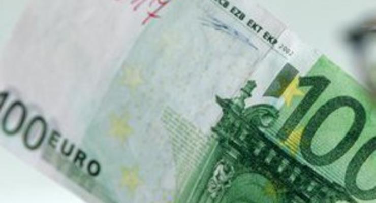Межбанк: евро уступает гривне под напором кипрского негатива