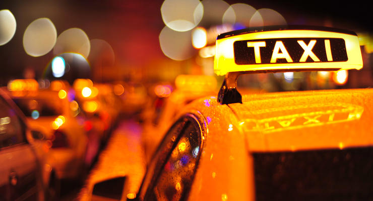 День таксиста: водители такси зарабатывают в два раза больше офисных клерков