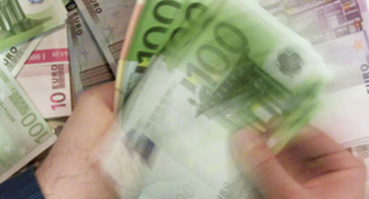 На Кипре все банки установили лимит на снятие наличных в 100 евро в день