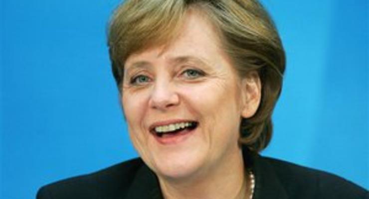 Меркель настаивает на повышении налогов и реформировании банковской системы Кипра