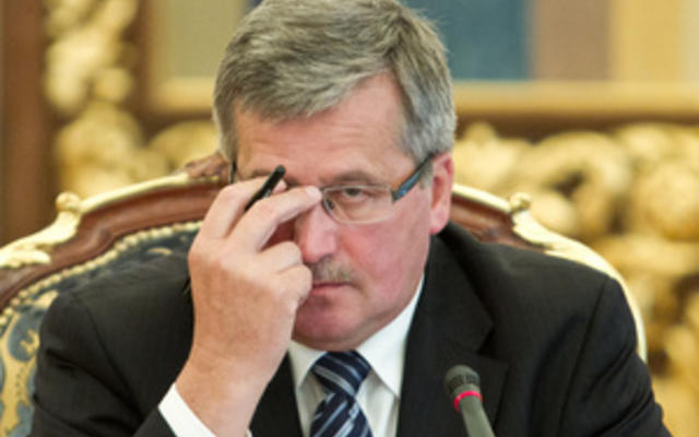 Коморовский пообещал, что Польша не примет газовых решений в ущерб интересам Украины
