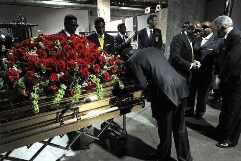 Похороны Тэтчер поставят рекорд: 8 самых дорогих прощальных церемоний / fanpop.com