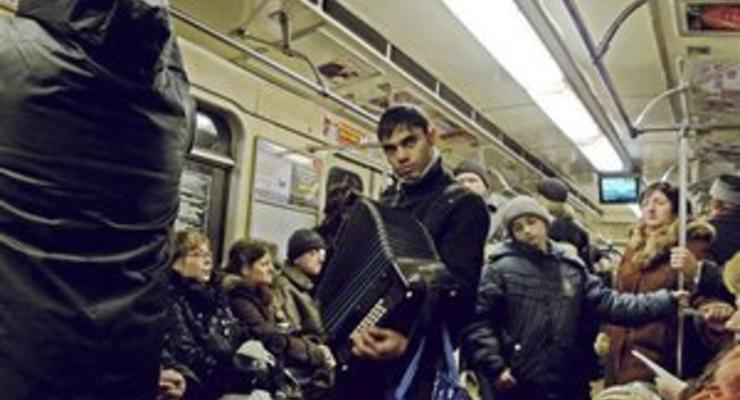 Операторов рекламы в киевском метро через суд обязали платить почти в 10 раз больше
