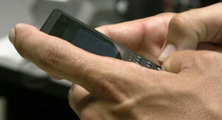 Крупнейшие мобильные операторы Украины повысили тарифы - СМИ