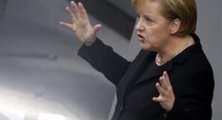Стремясь преодолеть хаос, Меркель прочит странам еврозоны потерю суверенитета