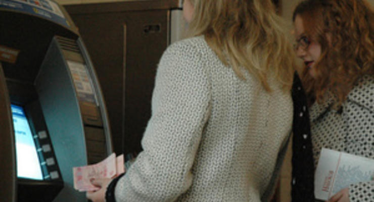 Из банкоматов в Украине за год похитили более 11 млн грн