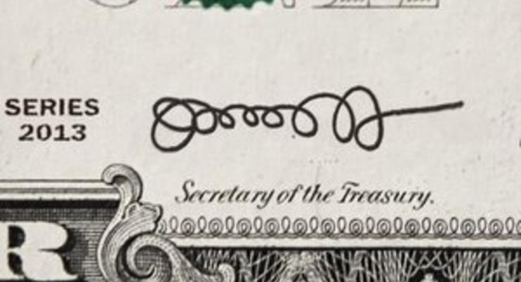Министр финансов США изменил свою подпись, окрещенную "безумной соломинкой"