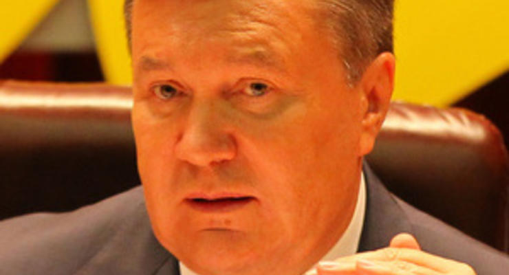Янукович гордится серьезным ростом доходов украинцев вопреки мировым проблемам