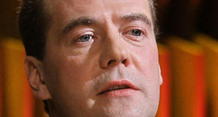 Подчиненный Медведева заработал в 20 раз больше российского премьера