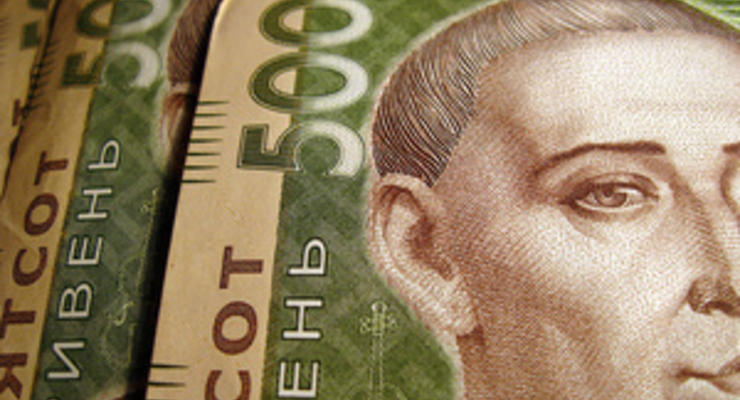 Межбанковский доллар уверенно закрепился выше 8,16 грн, евро лихорадит