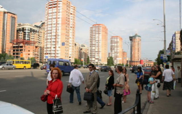Исследование выявило, сколько нужно работать на покупку квартиры в разных регионах Украины