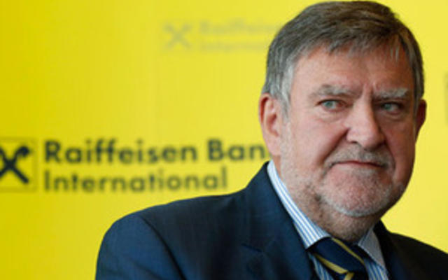 Глава группы Raiffeisen Bank ушел после скандала с офшорами и недвижимостью