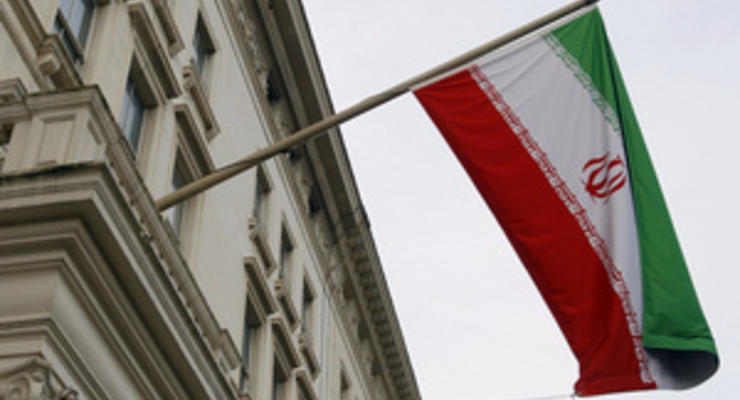США ввели санкции против восьми нефтехимических компаний Ирана