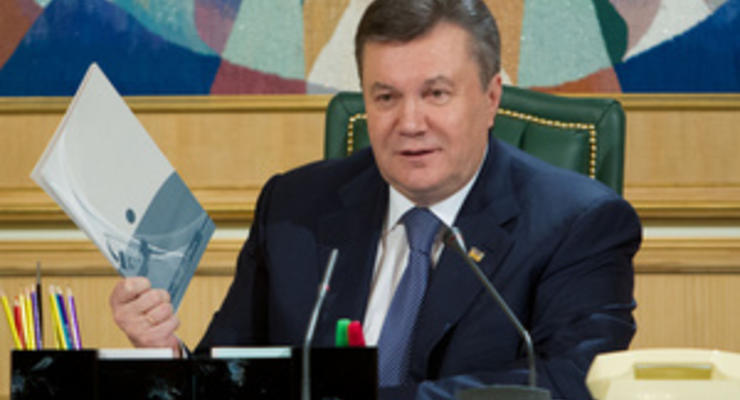 Янукович похвастался реформами, сдержавшими негатив западной депрессии: В Европе уровень жизни падает, в Украине - нет