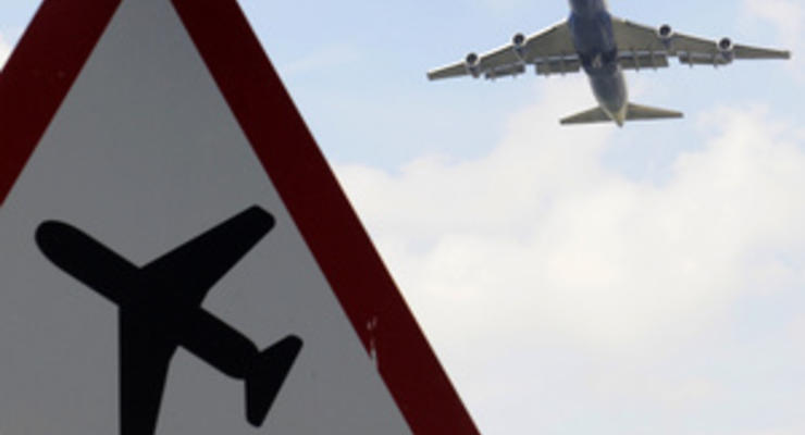 Во Франции из-за забастовки отменены 1,8 тыс. авиарейсов