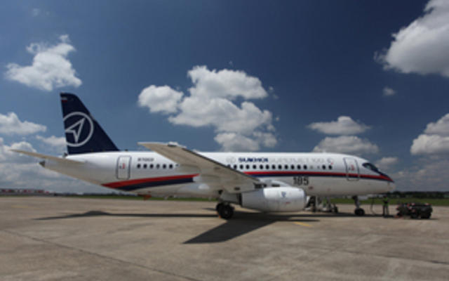 Улучшенный Superjet сломался в аэропорту Донецка на пятый день эксплуатации - СМИ