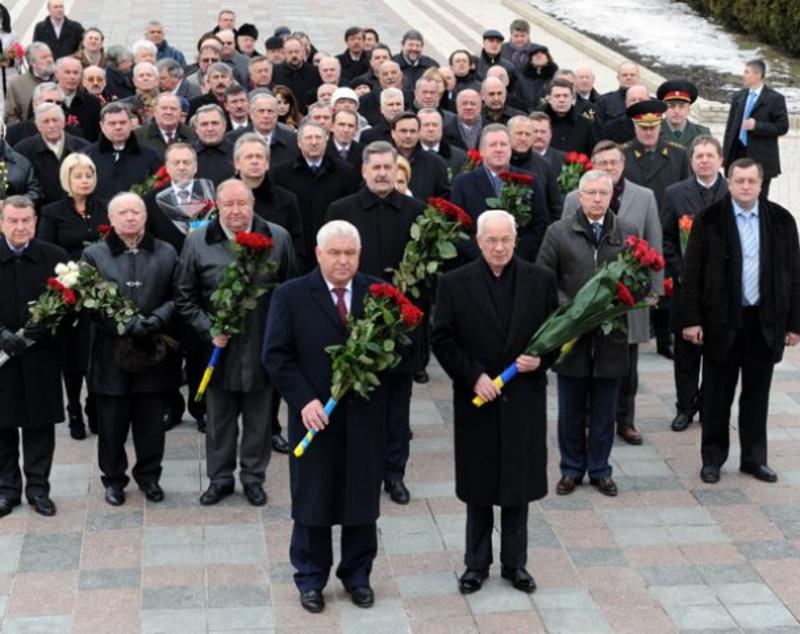 Кабмин закупил цветов на рекордные 375 тысяч гривен / kmu.gov.ua