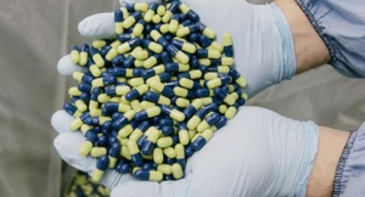 Власти могут позволить украинцам производить иностранные лекарства - Ъ