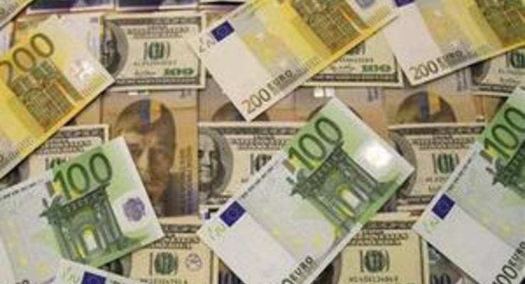 Доллар и евро сомлели от межбанковского штиля