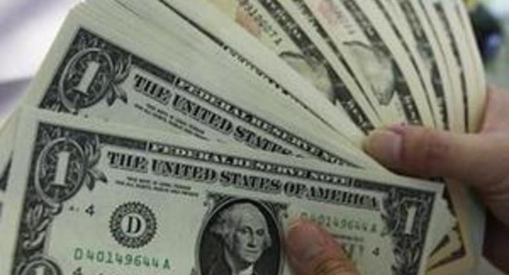 Курс валют: доллар начал второй год стазиса