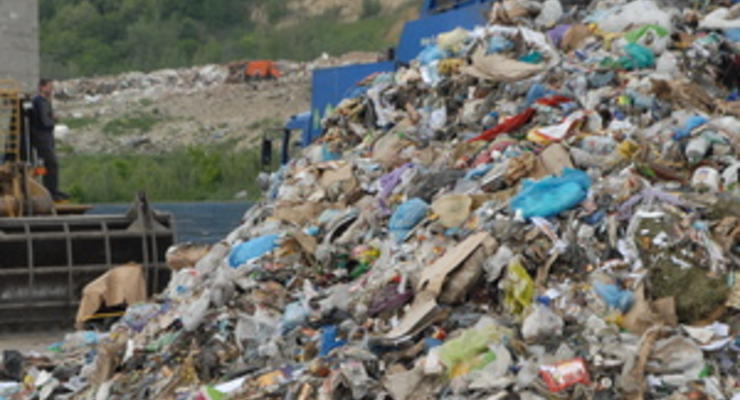 Часть энергоимперии Ахметова понесла миллионные убытки из-за нехватки мусора