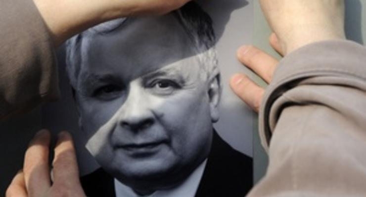 Сайт знакомств извинился за билборды с покойным польским президентом