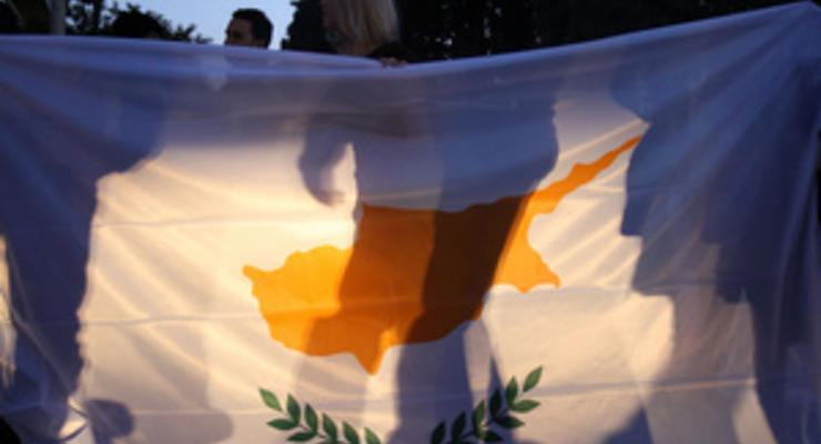 Россия решила облегчить долговое бремя Кипра