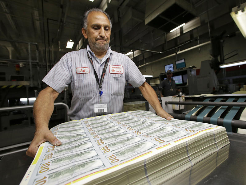 Как делают деньги: в США печатают новые $100 (ФОТО) / AP