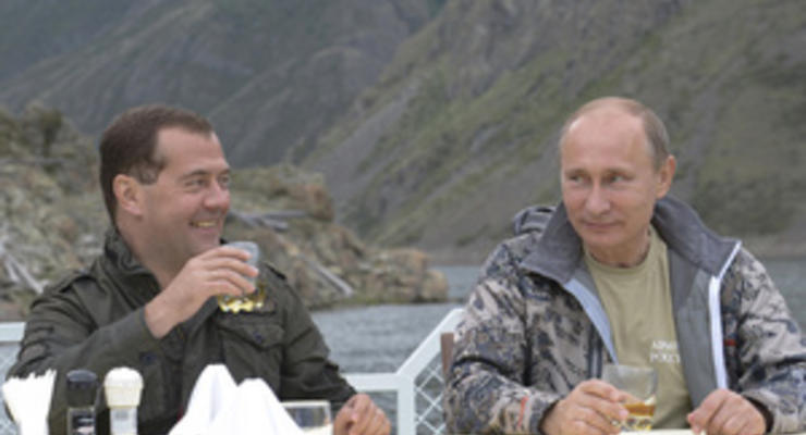 Медведев открыто пригрозил украинским товарам экономическим файерволом после сделки с ЕС