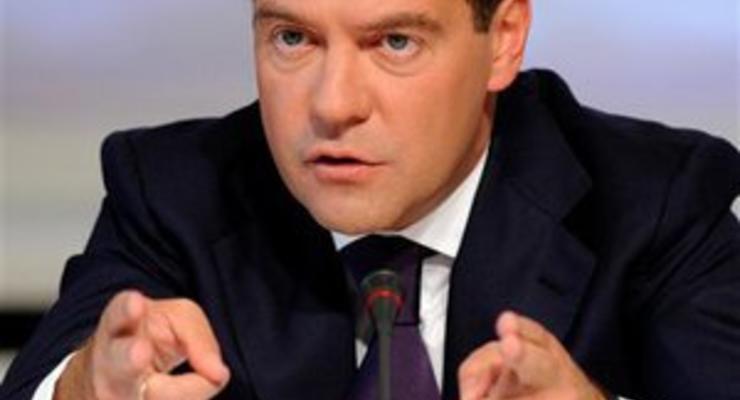 Ответ Азарову: Медведев сомневается, что Брюссель разрешит Киеву подписывать соглашения ТС