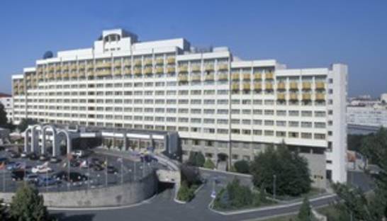 Государство лишится собственности над одним из самых известных отелей в центре Киева